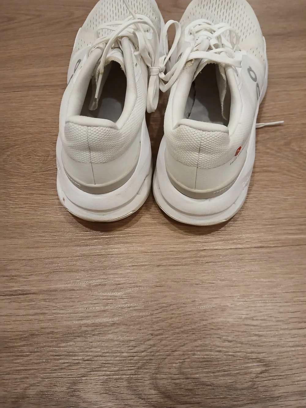 Size 9.5 - ON Cloudpulse White Frost W